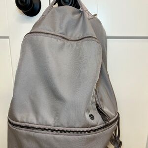 Lululemon City Adventurer Grey Backpack *LIKE NEW* Excellent Condition!